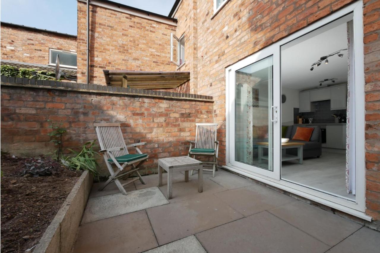 Crewe Short Lets 8 Victoria Court, Crewe Exterior foto